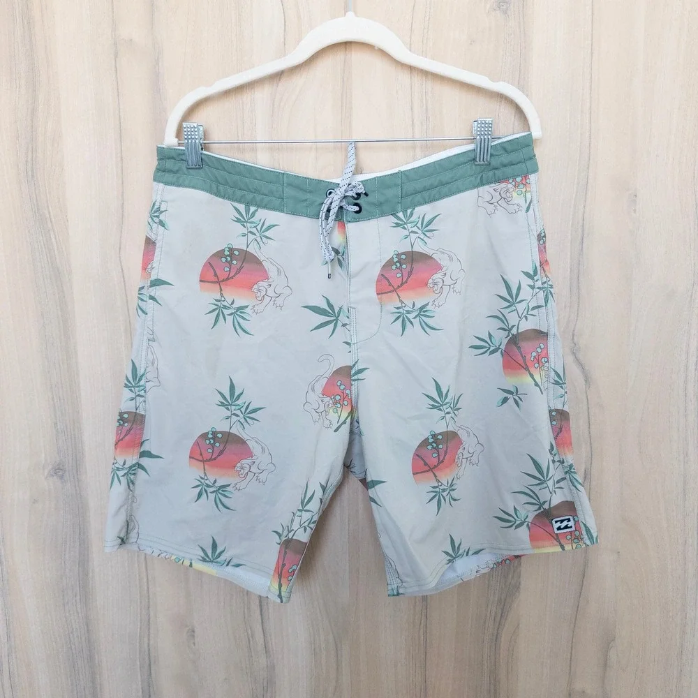 Billabong Mens Board Shorts 33 Green Tiger Print Sundays Lo Tide Upcycler Surf